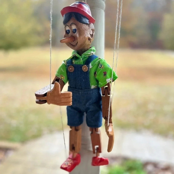 VTG RARE Handmade Pinocchio Beautiful Hand-carved Wooden Puppet Collectible - Picture 8 of 16